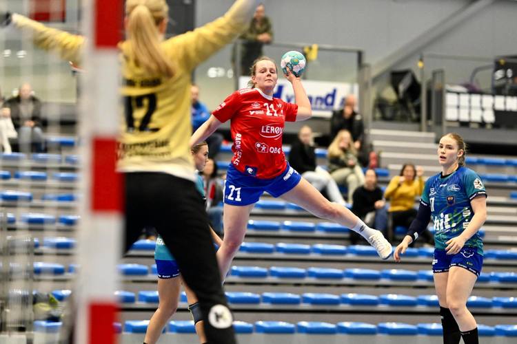 Fra hjemmekampen mot Buxtehuder (foto: Kjell Eirik Henanger)