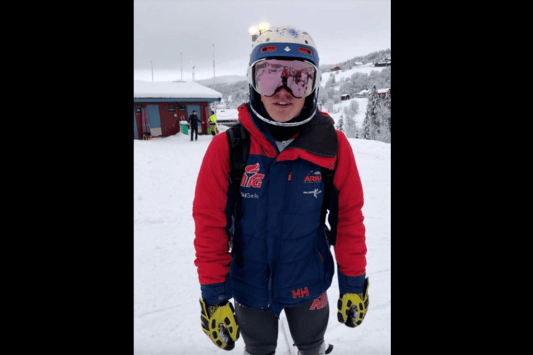 Hans Grahl-Madsen med seier i Trysil. (Foto: Fana IL Alpin/Facebook.com)